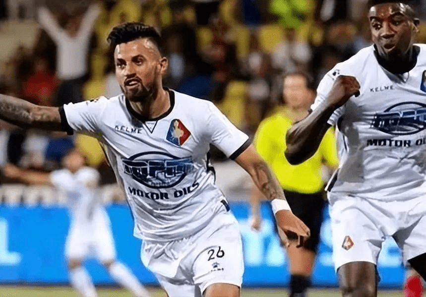 在决赛中 在决赛中