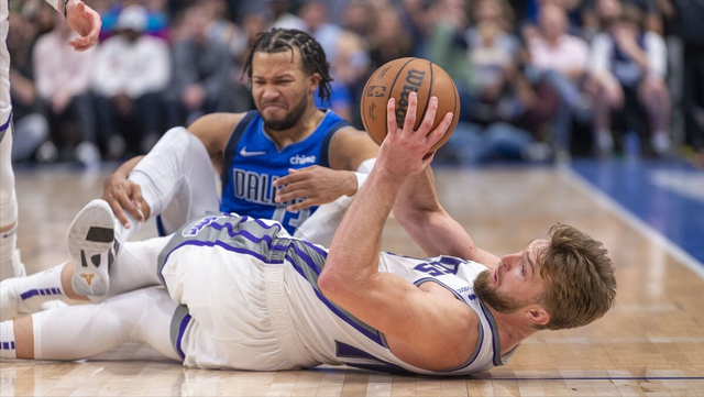 色板以蓝银 色板以蓝银