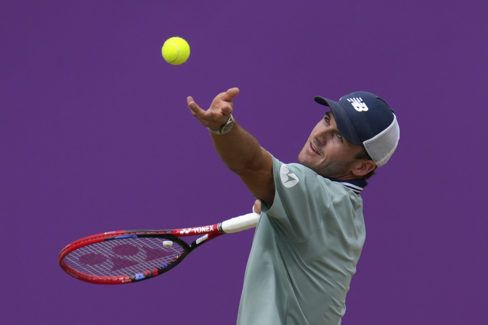 这使得布鲁 这使得布鲁